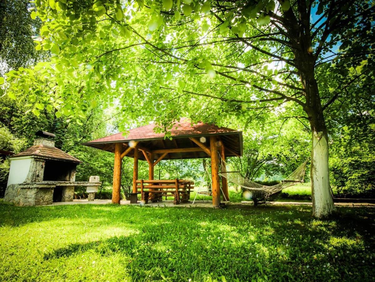 Home Eden Dobrenica Bihać Esterno foto